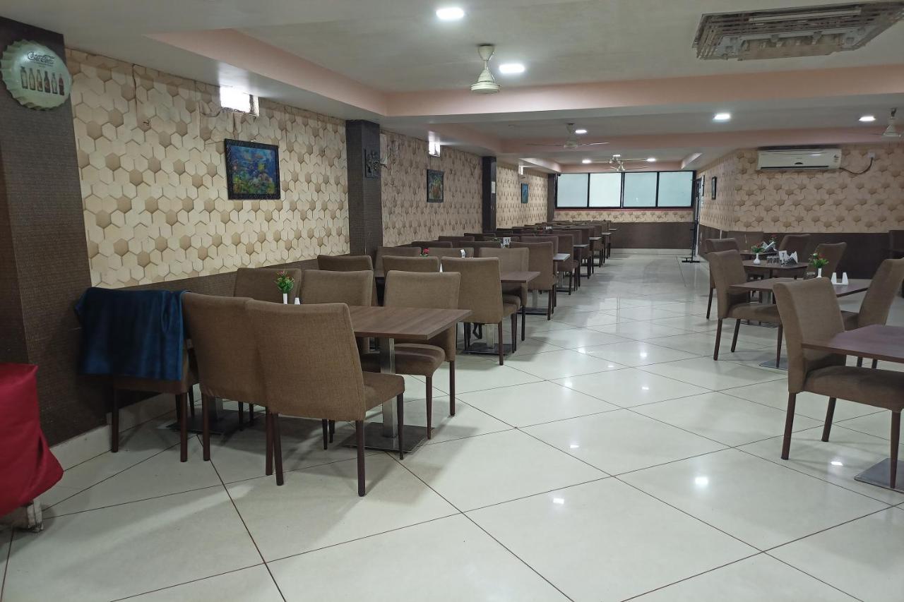 Hotel Jmd International 卡蒂哈尔 外观 照片